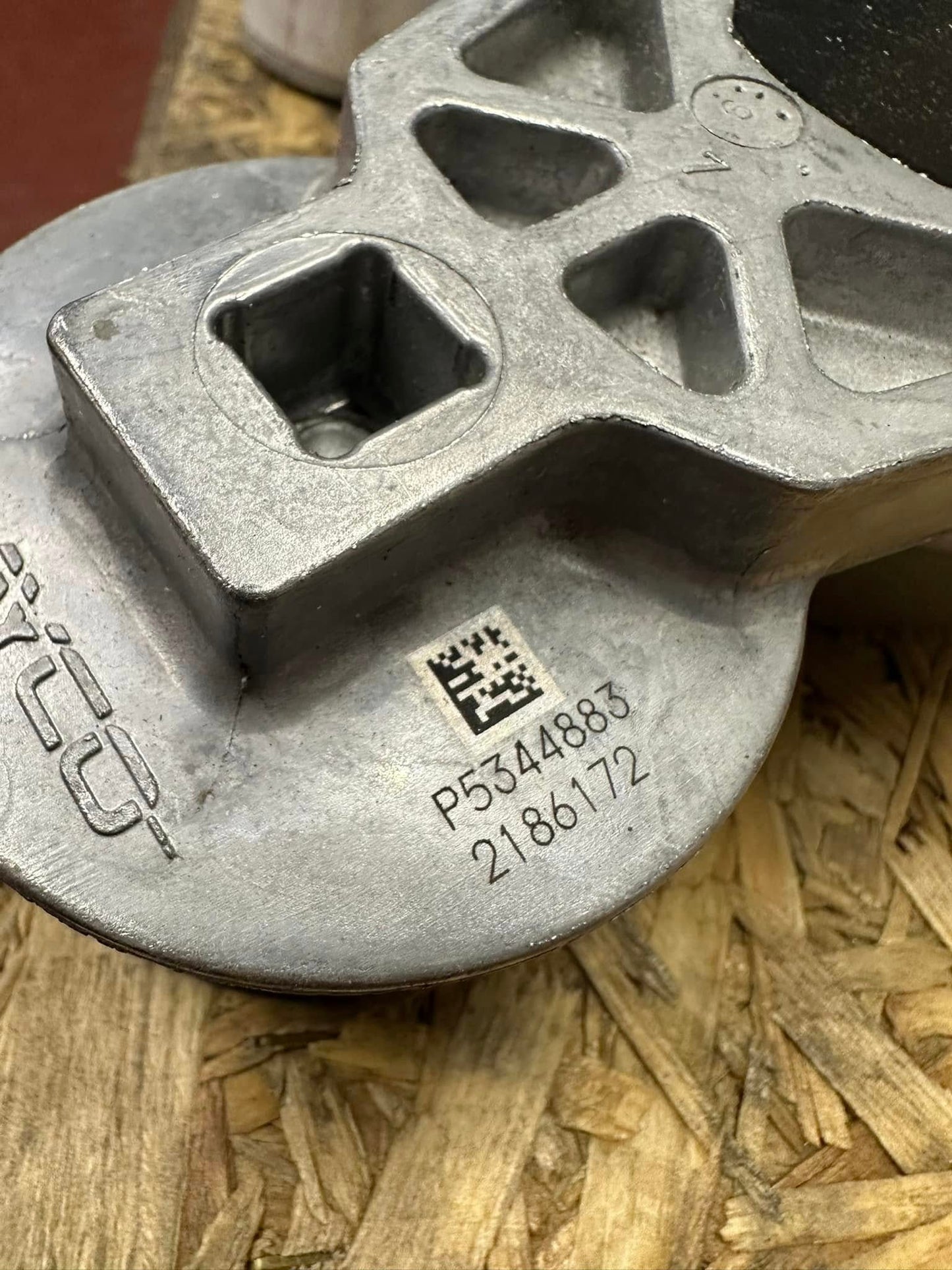 NGE0019 - Cummins Belt Tensioner - 5344883