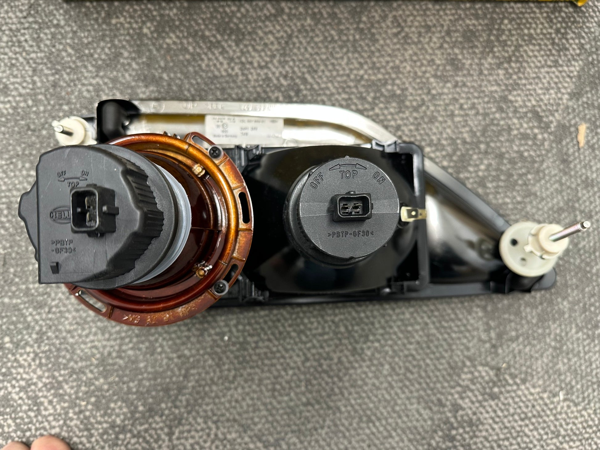 NLI0006 - Mercedes / Evobus Citaro L/H Hella Headlight - 1DL 007 859-011 - Network Bus & Truck Parts - Image 3